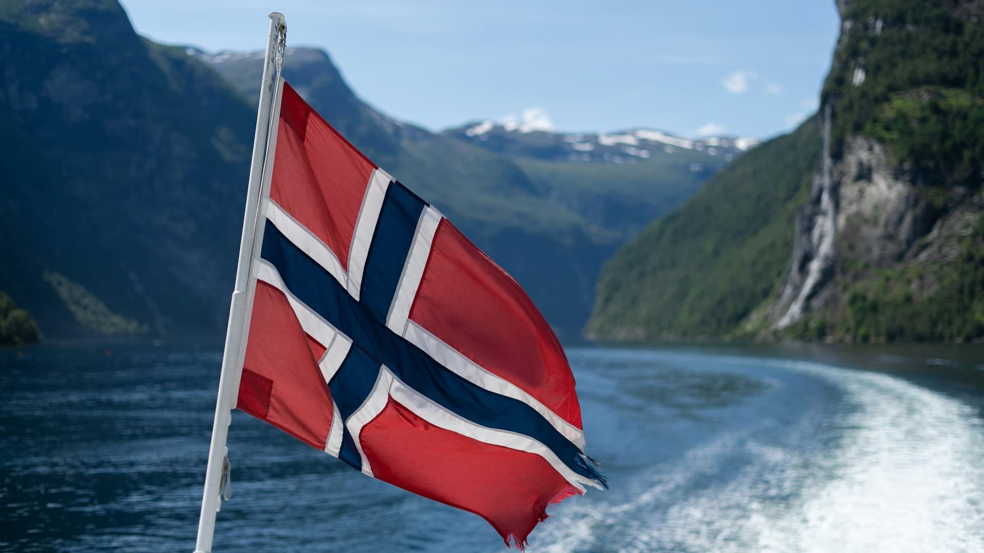 Fondo soberano de Noruega, el más grande del mundo, posee indirectamente más de 9.500 bitcoins
