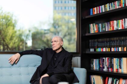 Stephen Grosz, psicoanalista: “Hay personas a las que la infelicidad les resulta más cómoda que la entrega en el amor” | Salud y bienestar