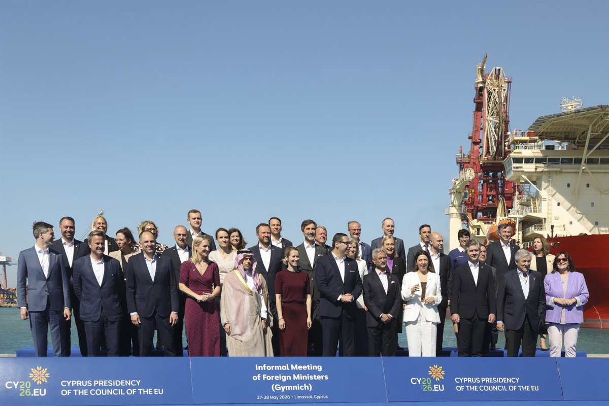 Colonos israelíes en un asentamiento en Cisjordania