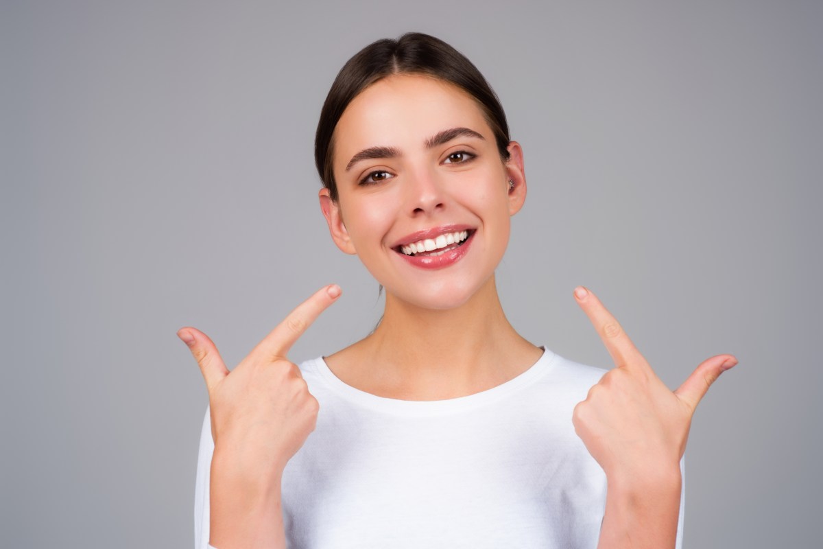 4 errores al blanquear tus dientes que arruinan el proceso, según dentistas
