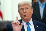Donald Trump hablando en una rueda de prensa en el Despacho Oval de la Casa Blanca
