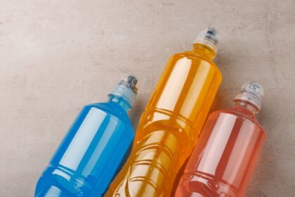 5 bebidas de verano que dañan tus riñones sin que lo notes: expertos