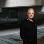 Carlo Maley, biólogo evolutivo: “Nos obsesionamos tanto con eliminar el cáncer que no pensamos en prolongar la vida sin curarlo” | Salud y bienestar