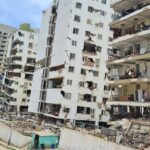 Edificios destruidos en Catia La Mar tras los terremotos de 7,5 y 7,2 en Venezuela